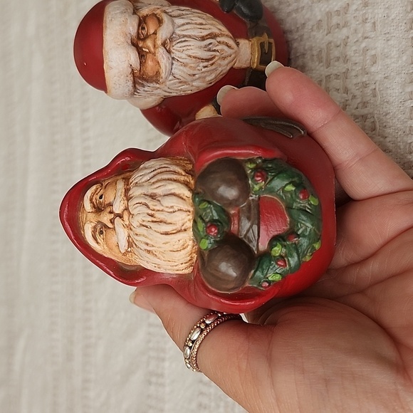 Vintage Holiday Christmas Santa shelf sitters trinkets Ceramics signed 1992 - Picture 3 of 10